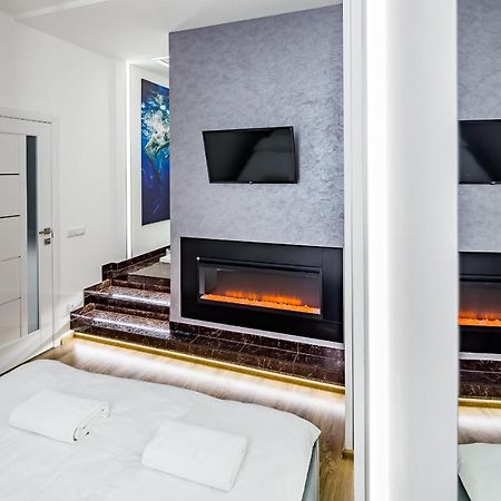 Royal Premier Apartment Lviv Buitenkant foto
