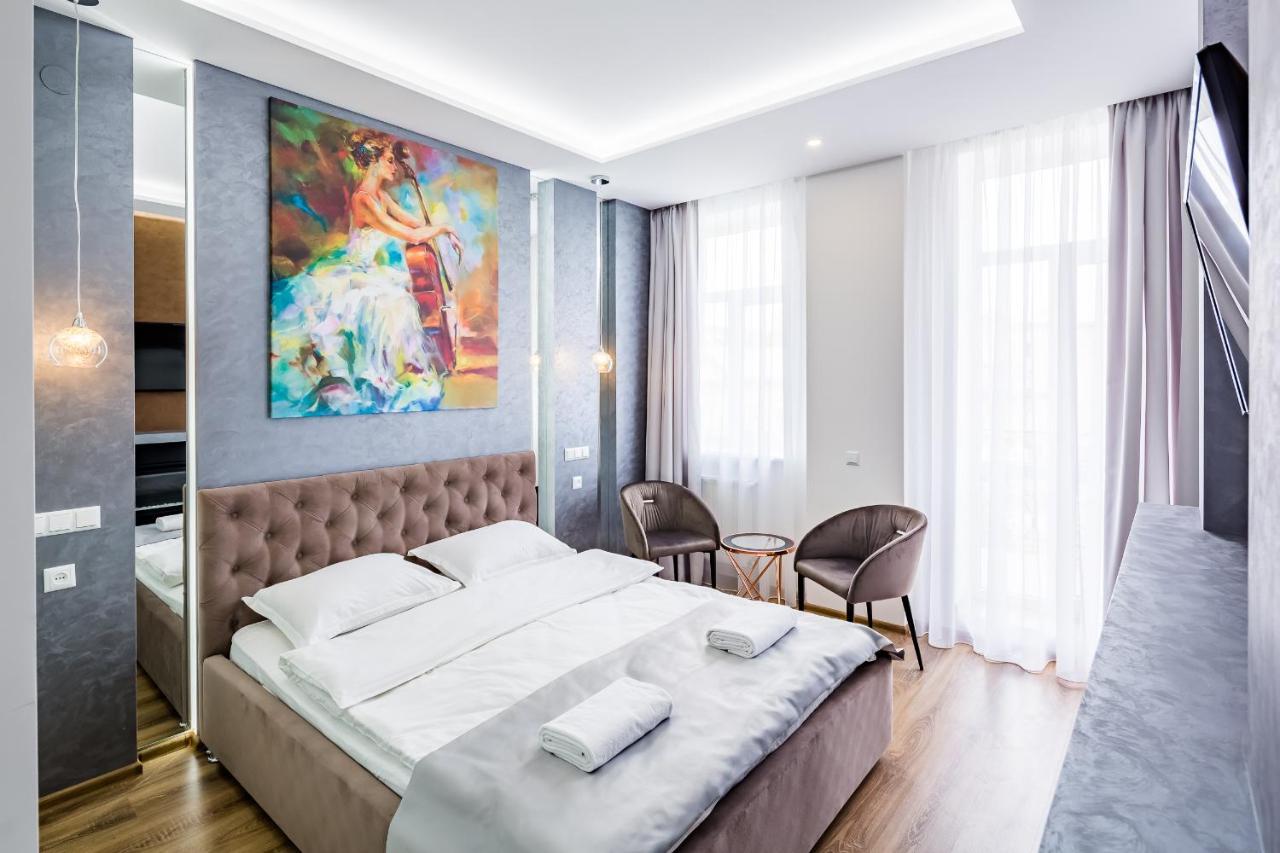 Royal Premier Apartment Lviv Buitenkant foto