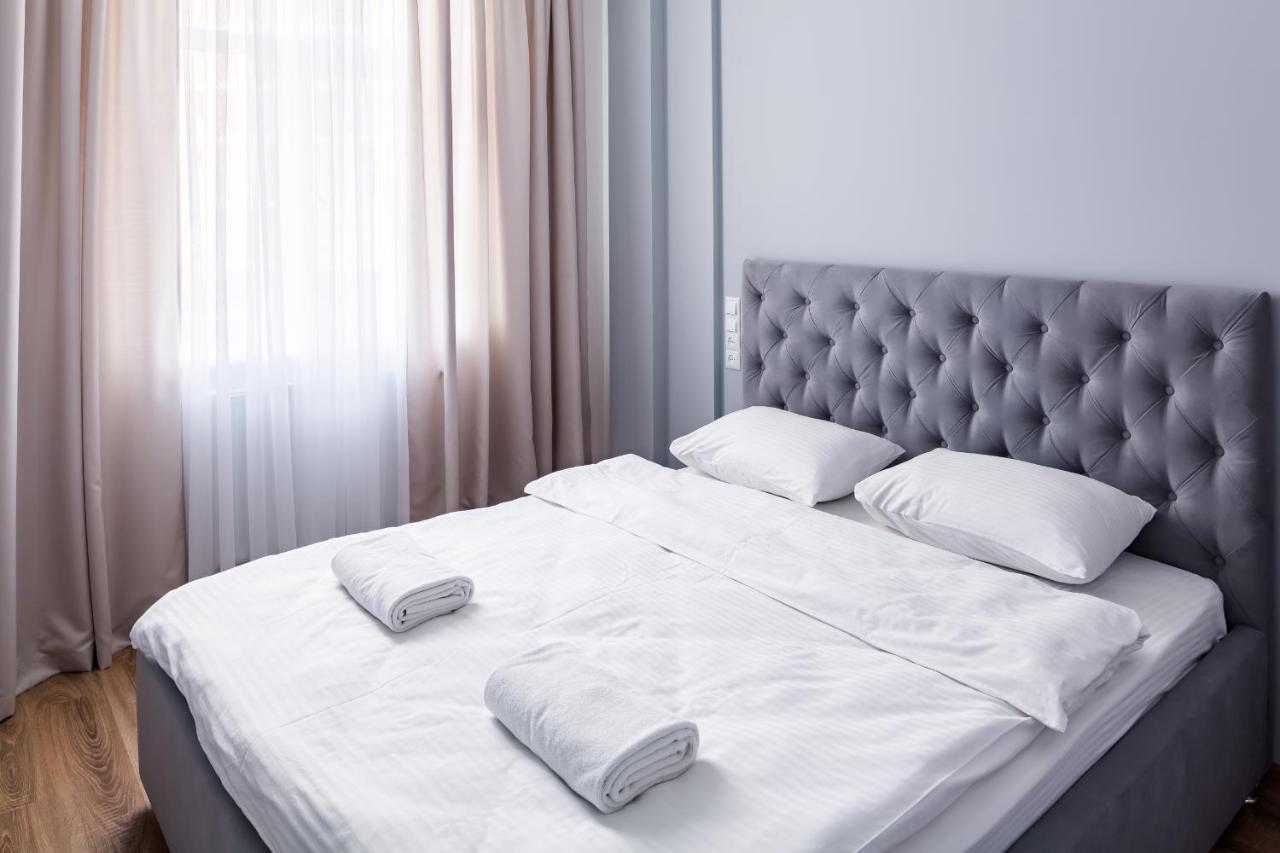 Royal Premier Apartment Lviv Buitenkant foto