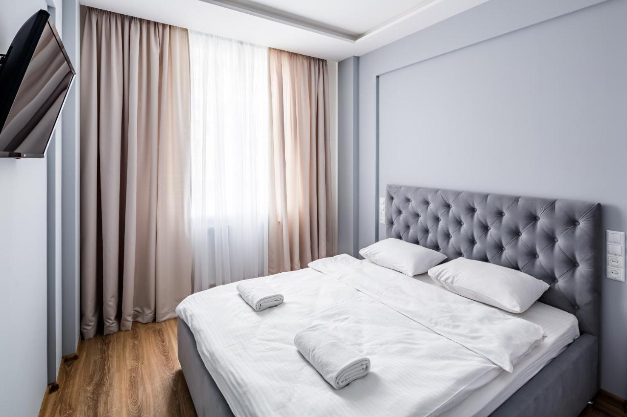 Royal Premier Apartment Lviv Buitenkant foto