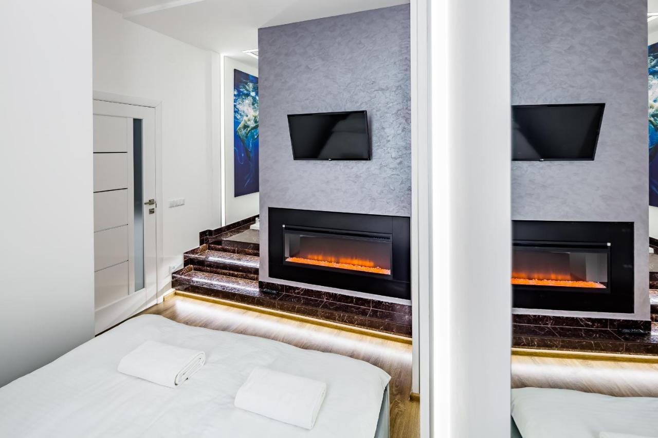 Royal Premier Apartment Lviv Buitenkant foto