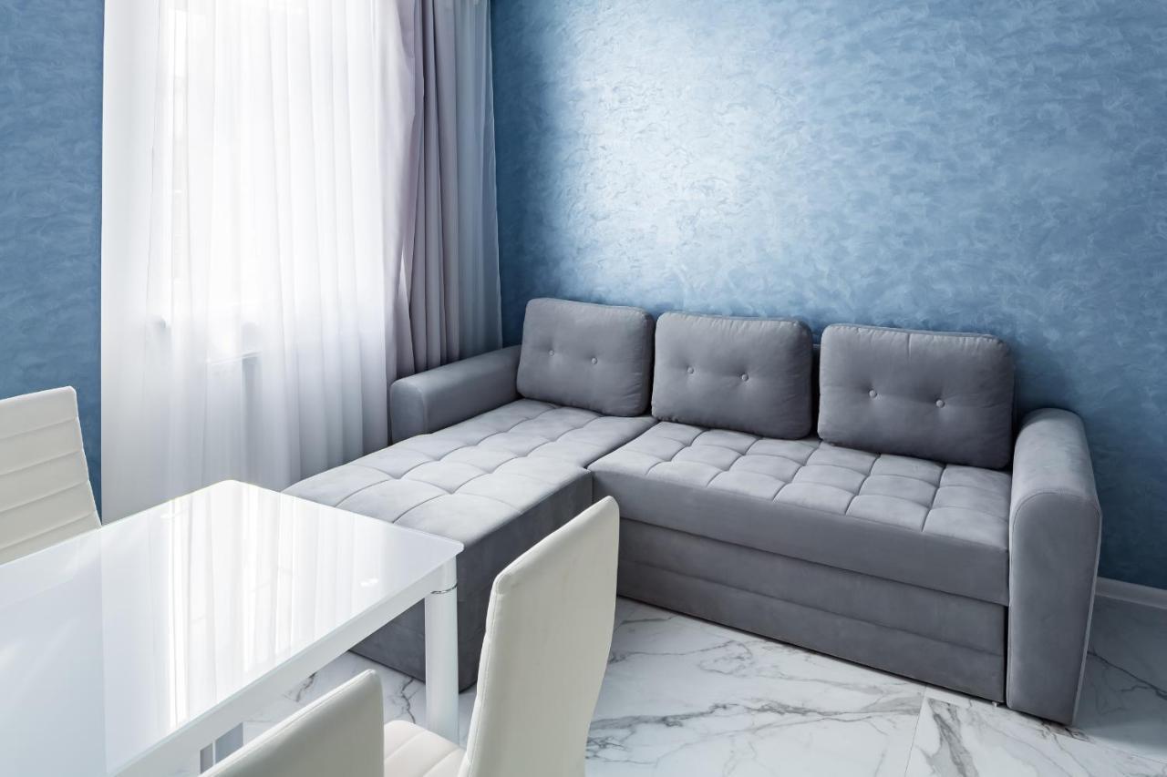 Royal Premier Apartment Lviv Buitenkant foto
