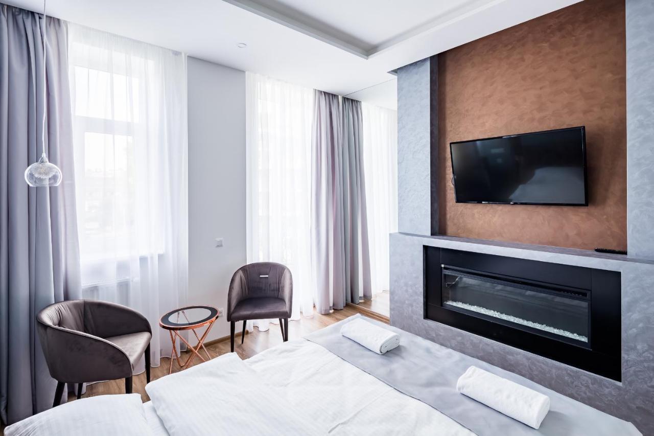 Royal Premier Apartment Lviv Buitenkant foto