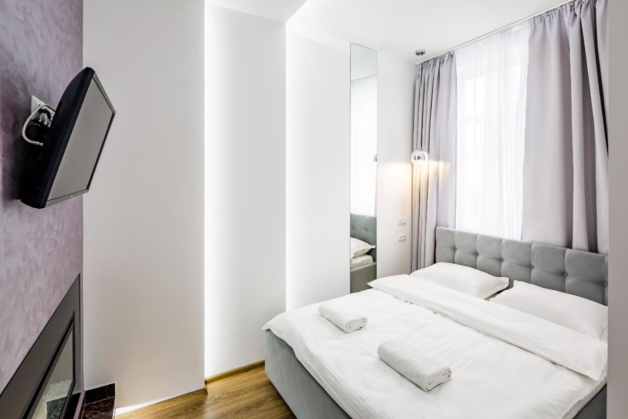 Royal Premier Apartment Lviv Buitenkant foto